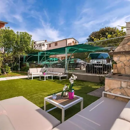 Lovric With Wellness 1 Apartment Pula